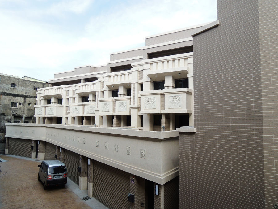 圓周建設  圓頂帝王IIABS區．實景照